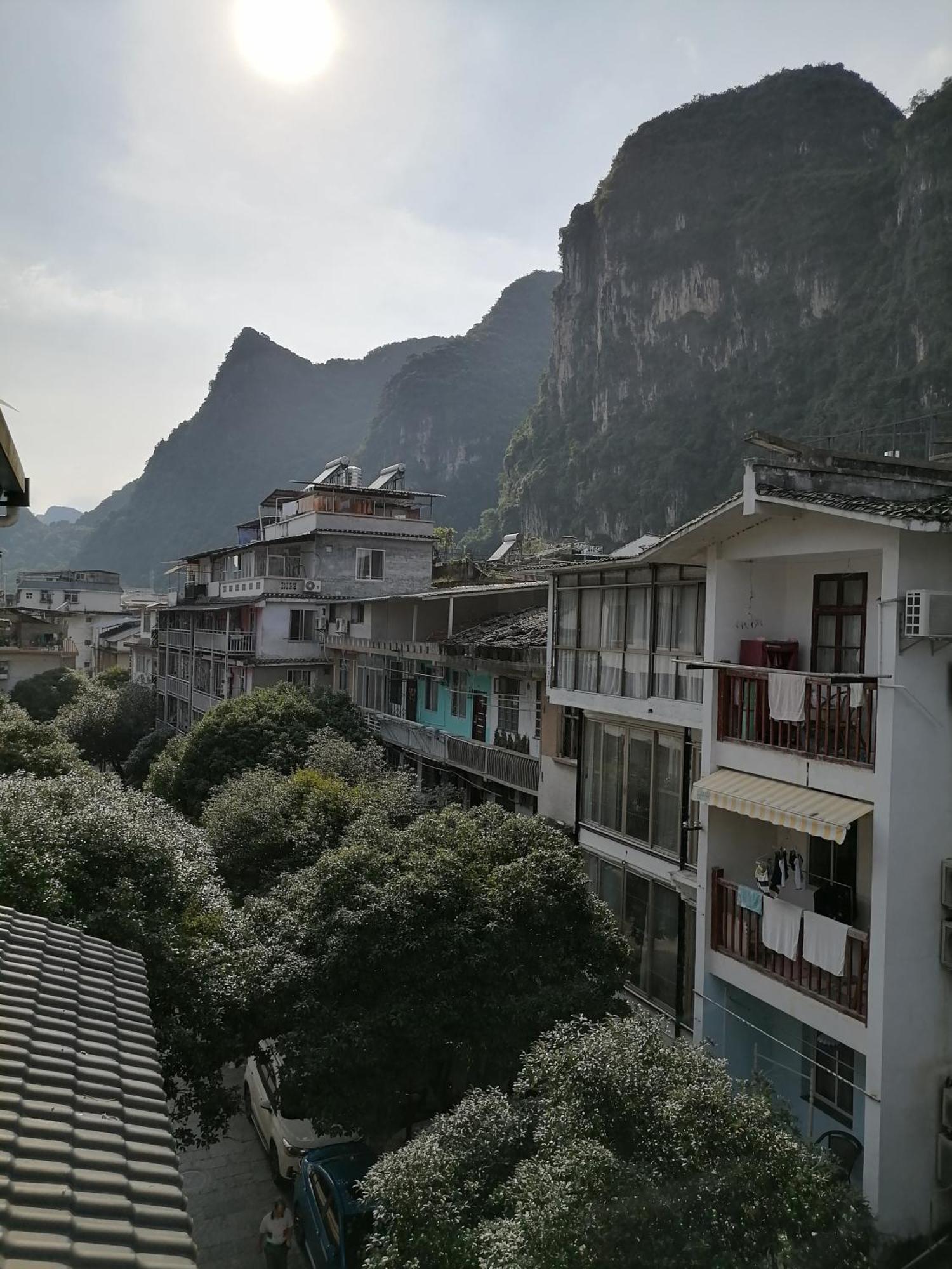 Lazzy Inn Yangshuo Eksteriør billede